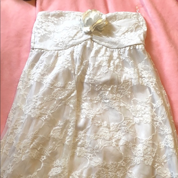 Sleeveless top - Picture 1 of 1